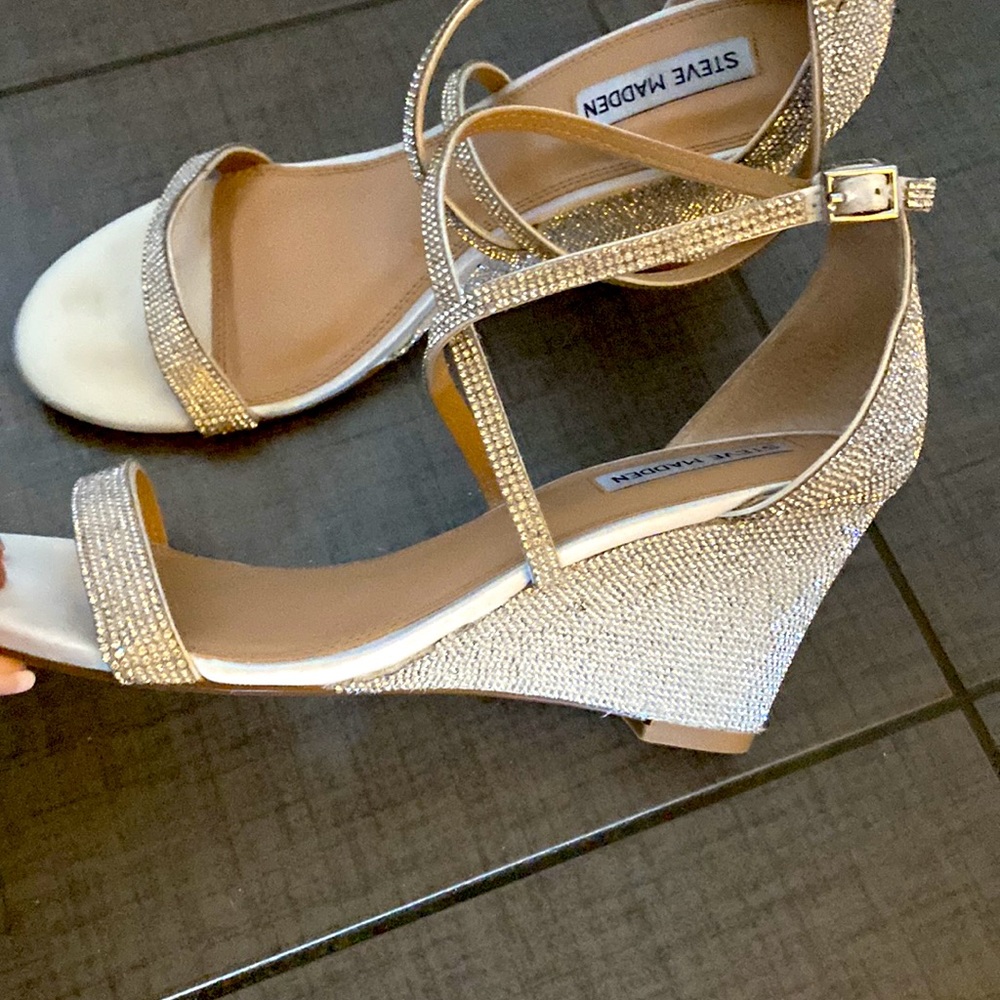 Steve Madden wedge heels - Picture 2 of 3